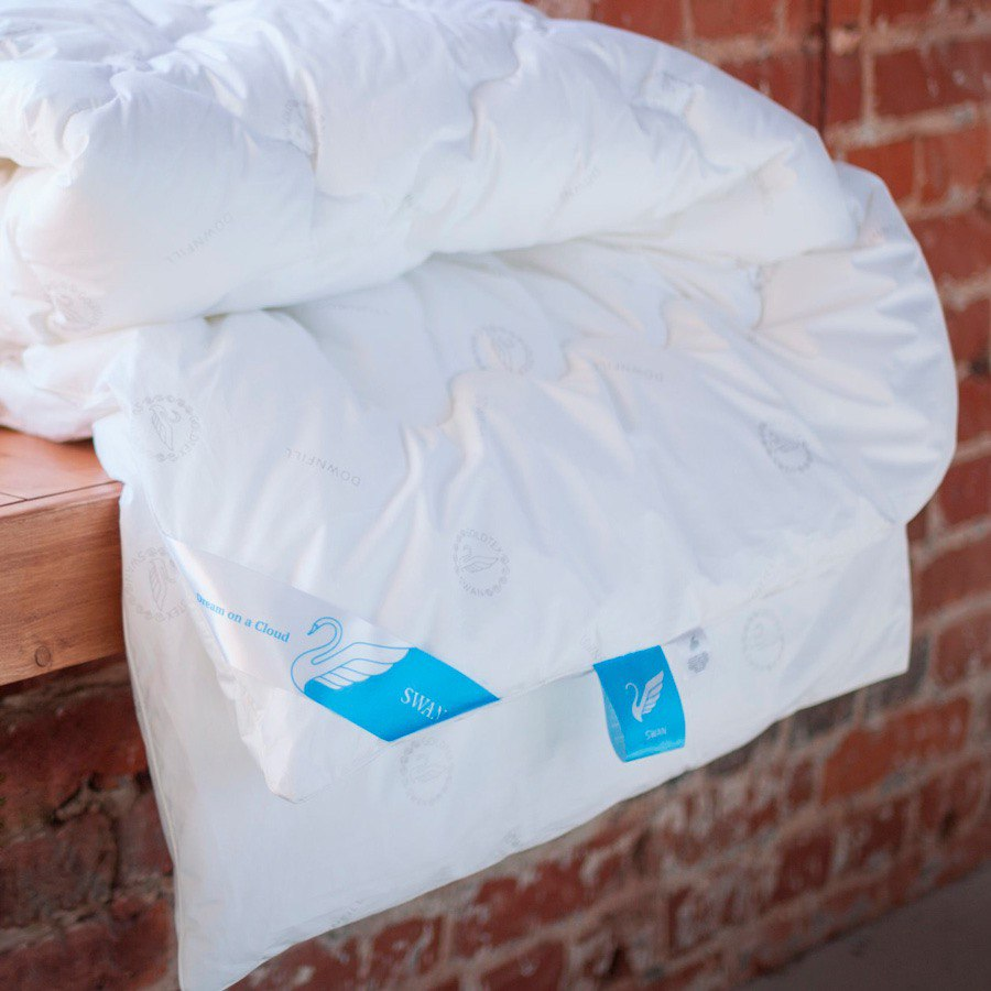 Премиум одеяло с наполнителем лебяжий пух оптом в Уфе